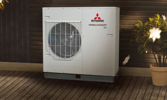 Mitsubishi Hydrolution EZY õhk-vesi soojuspumba välisosa terrassil